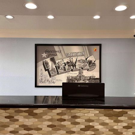 Super 8 By Wyndham Galveston Ξενοδοχείο Εξωτερικό φωτογραφία