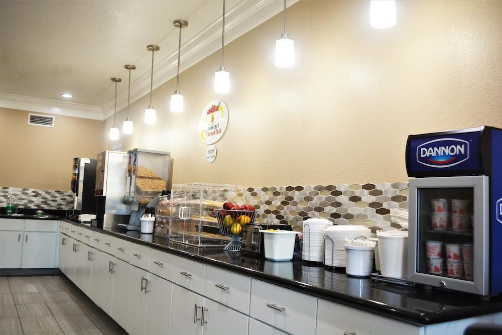 Super 8 By Wyndham Galveston Ξενοδοχείο Εξωτερικό φωτογραφία