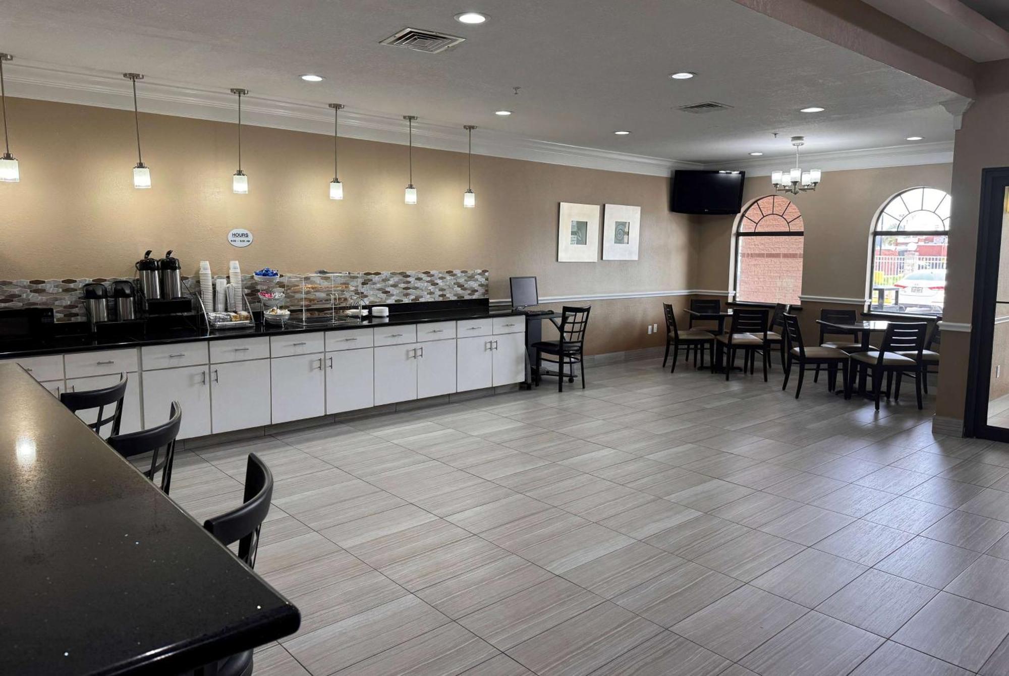 Super 8 By Wyndham Galveston Ξενοδοχείο Εξωτερικό φωτογραφία