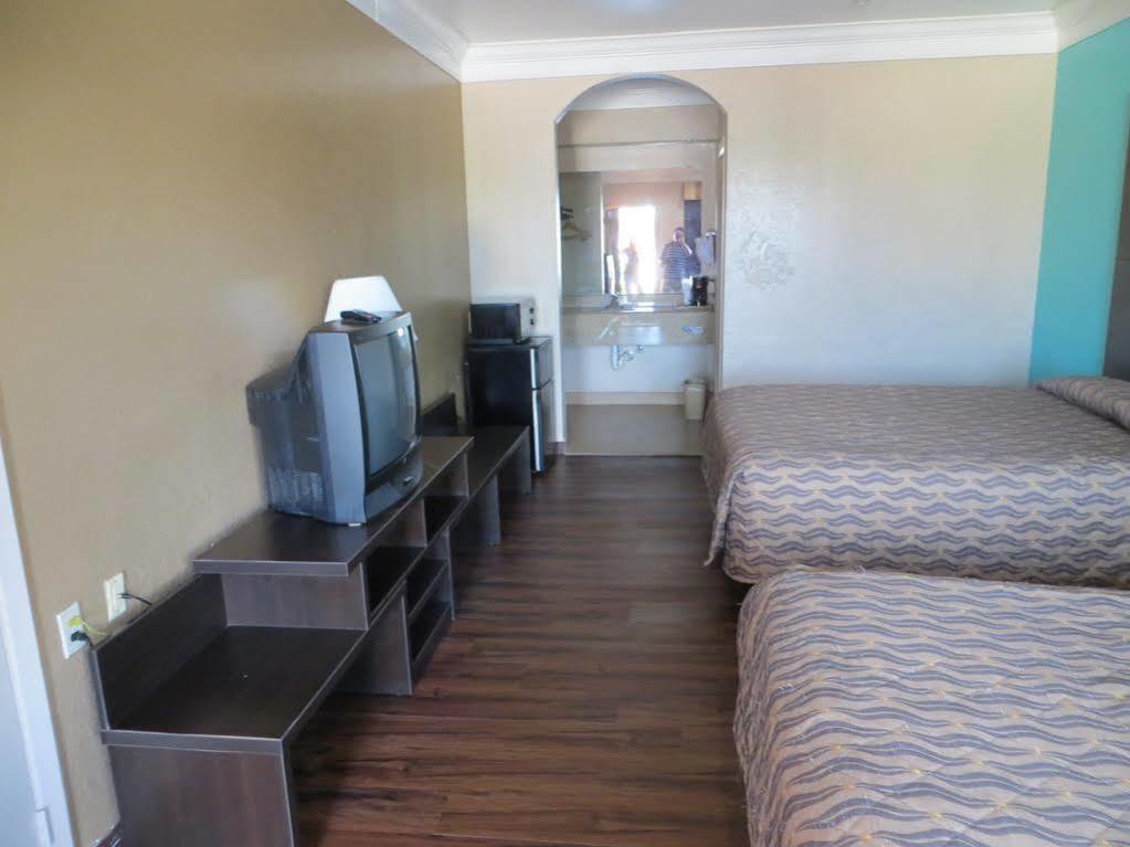 Super 8 By Wyndham Galveston Ξενοδοχείο Εξωτερικό φωτογραφία